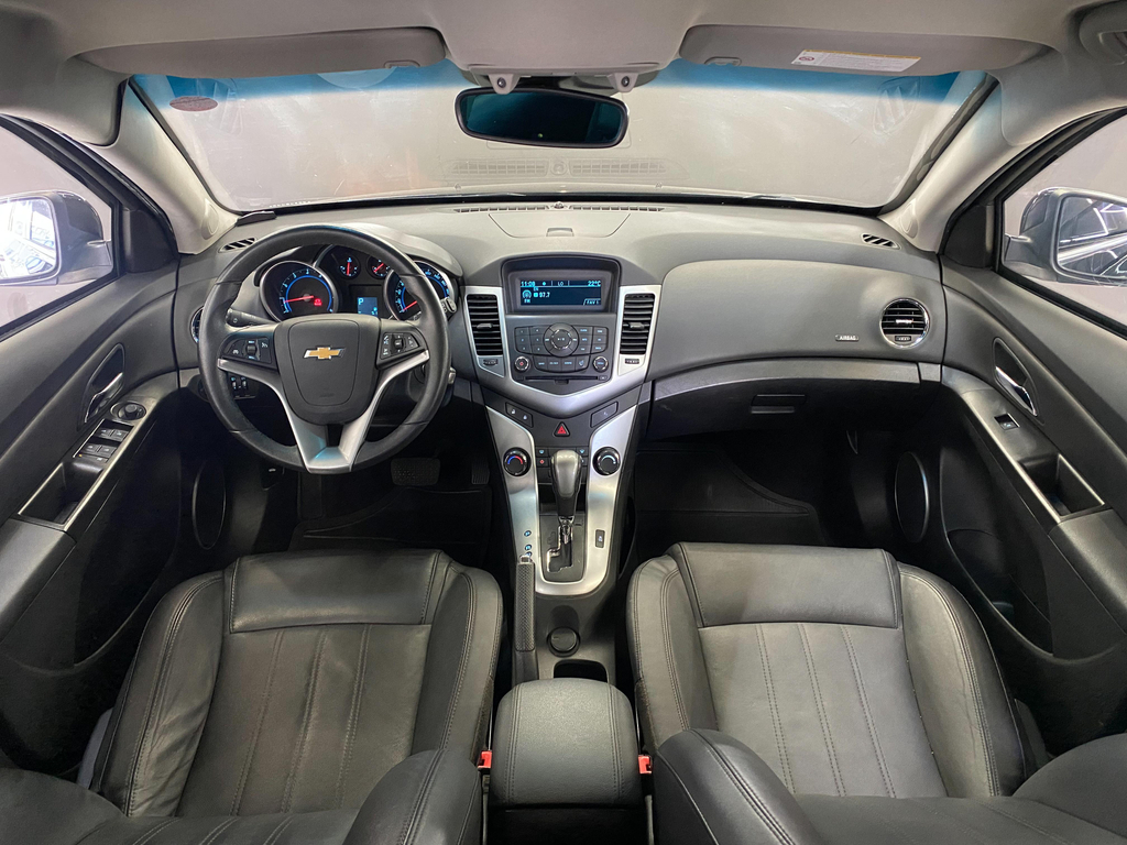 Chevrolet Cruze Sport6 Preto