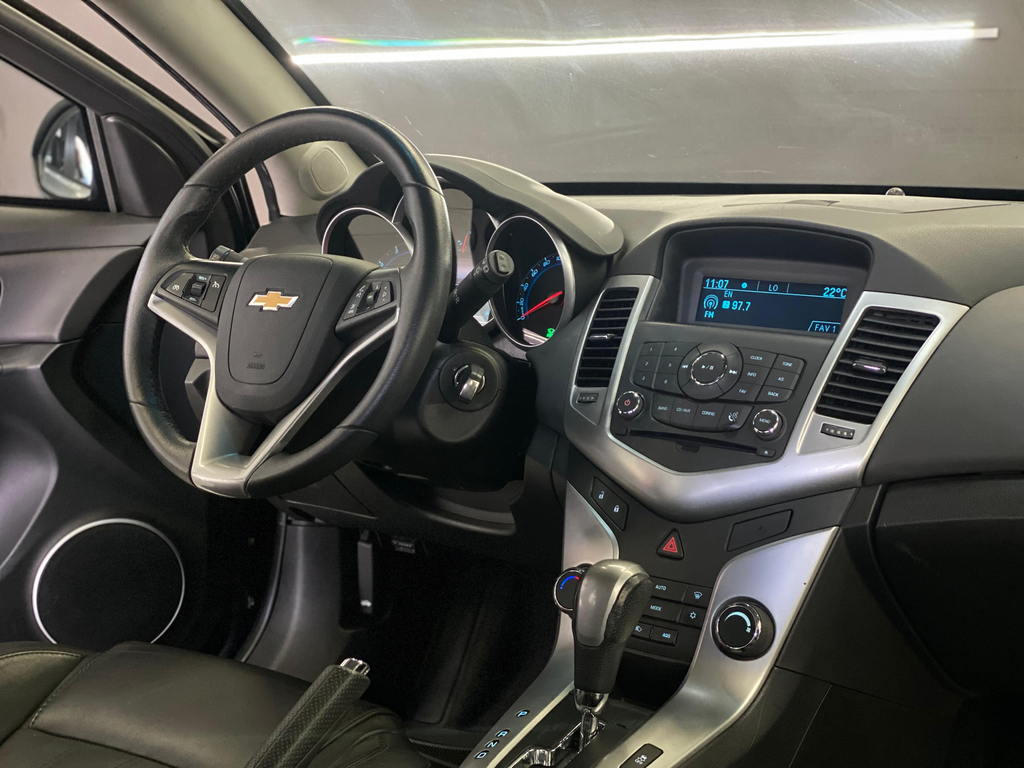 Chevrolet Cruze Sport6 Preto