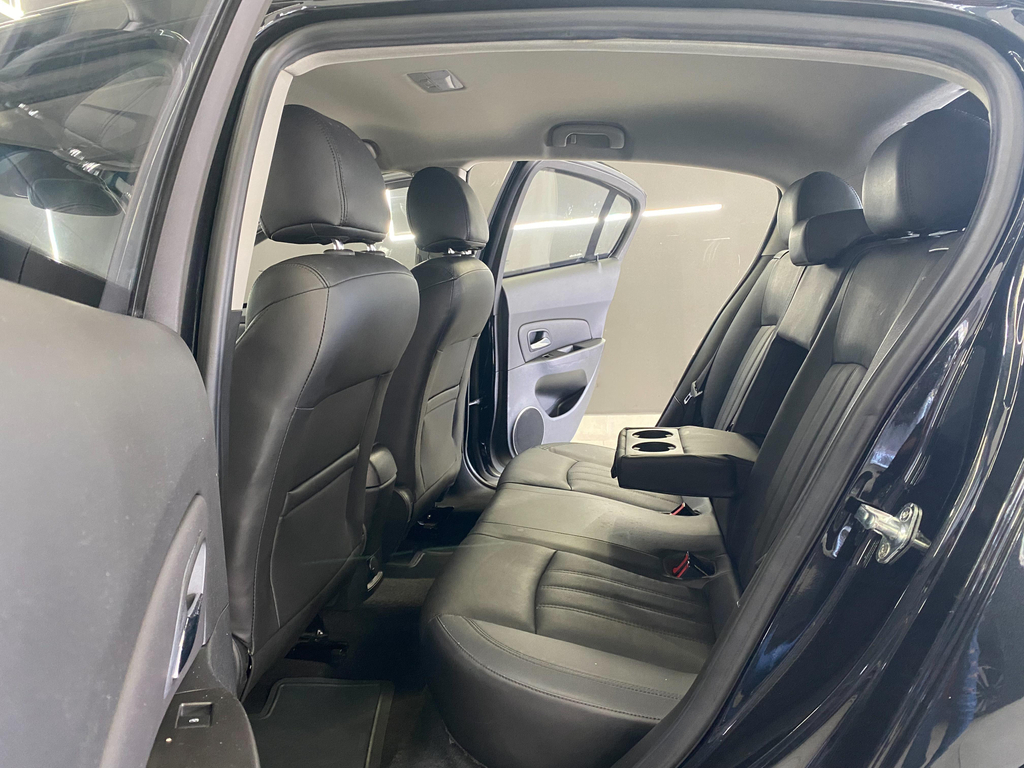 Chevrolet Cruze Sport6 Preto