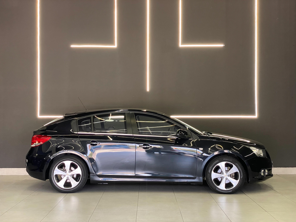 Chevrolet Cruze Sport6 Preto