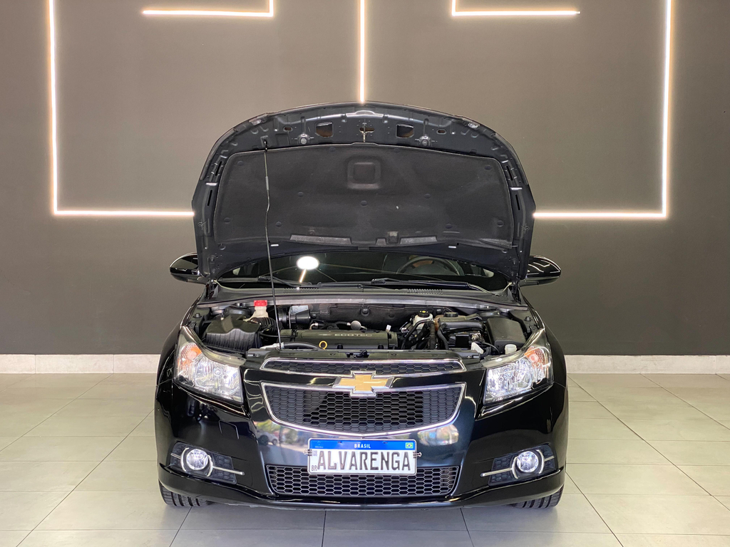 Chevrolet Cruze Sport6 Preto