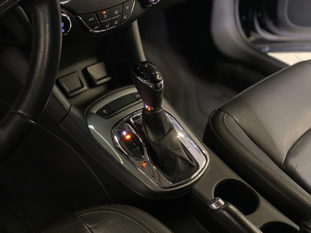 Chevrolet Cruze Sport6 Preto