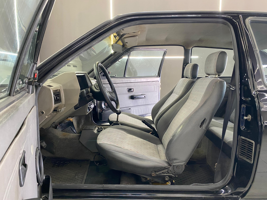 Volkswagen Gol Preto
