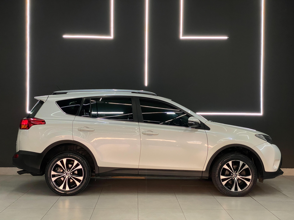 Toyota RAV4 Branco