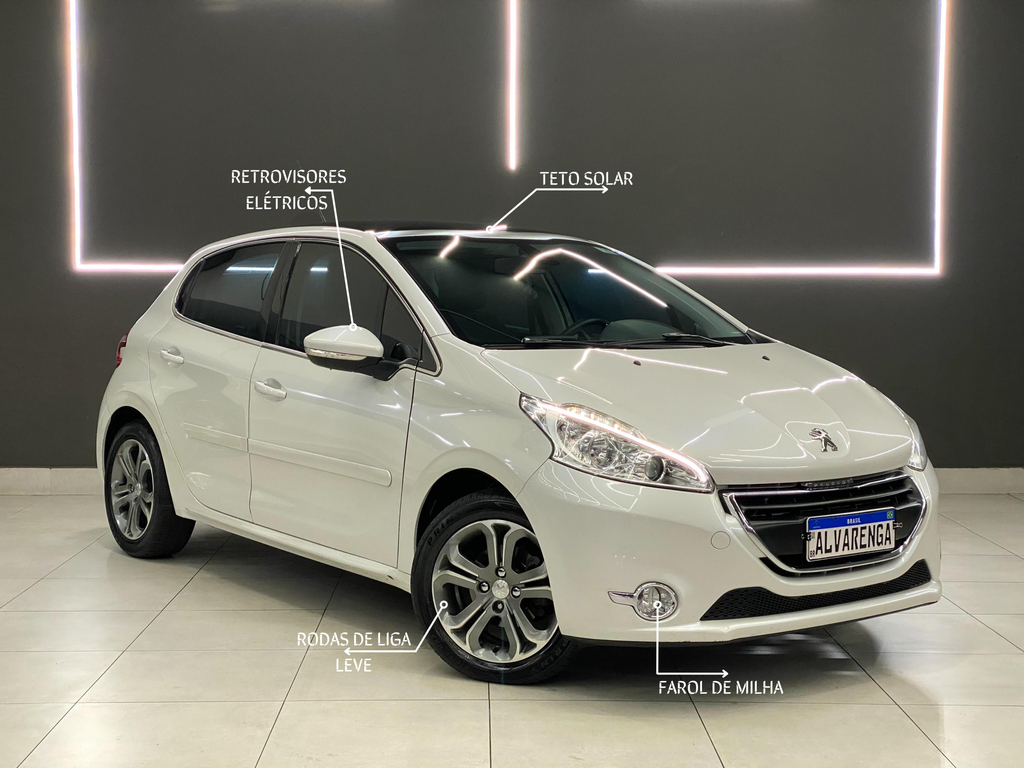 Peugeot 208 Preto