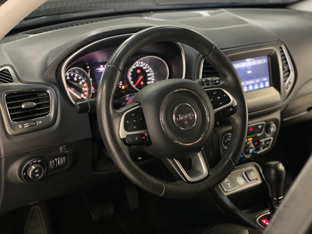Jeep Compass Preto