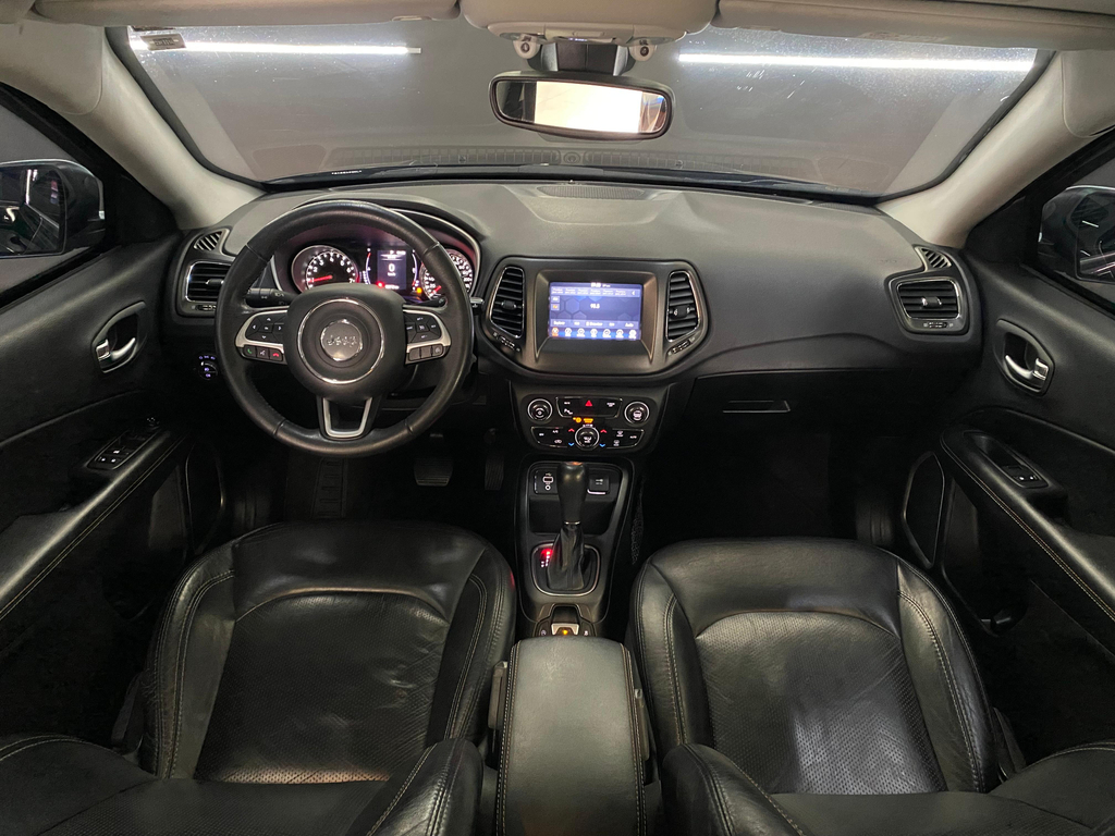 Jeep Compass Preto