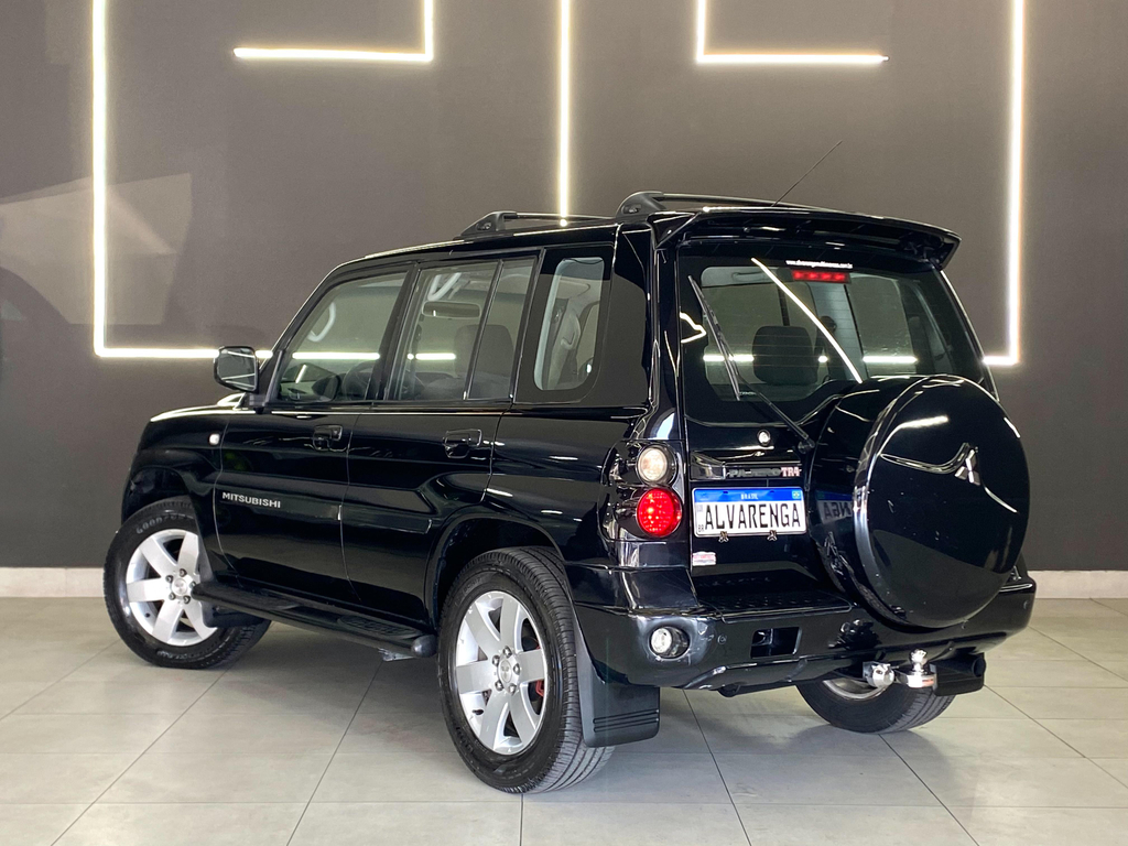 Mitsubishi Pajero TR4 Preto