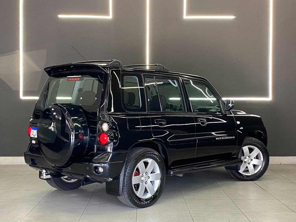 Mitsubishi Pajero TR4 Preto