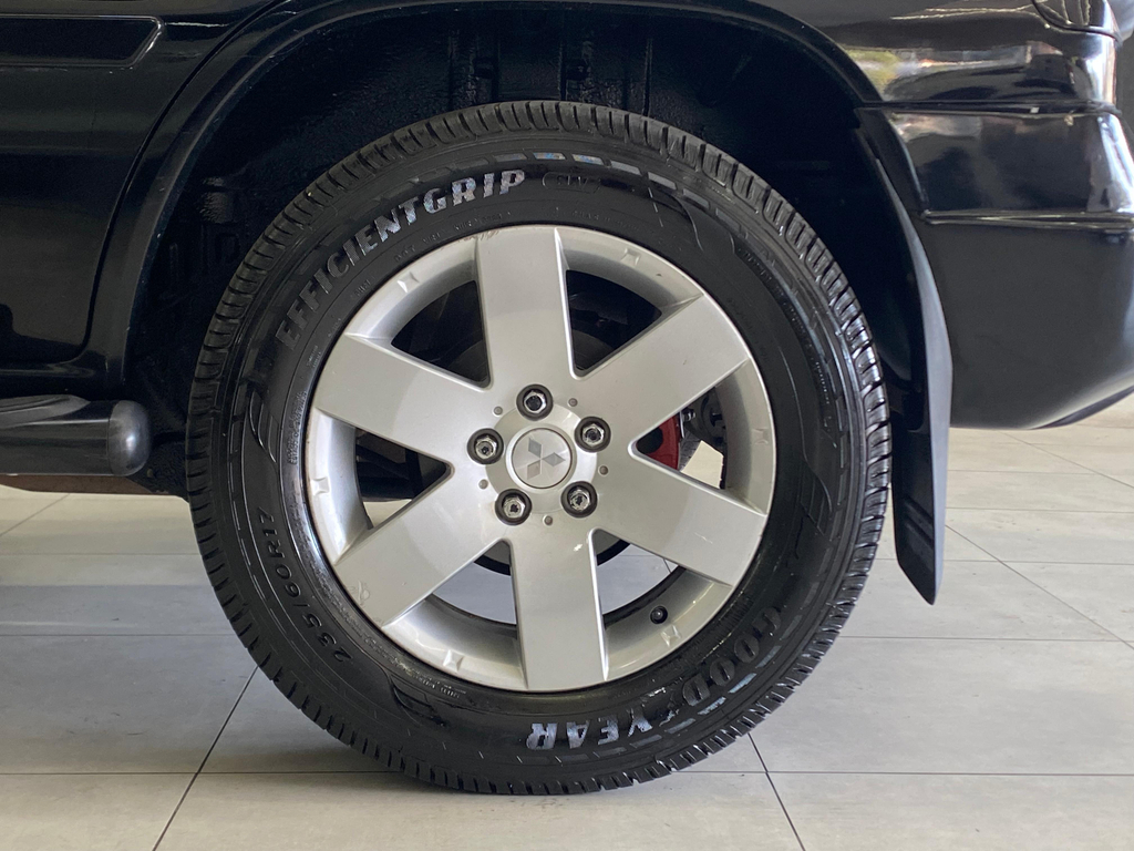 Mitsubishi Pajero TR4 Preto