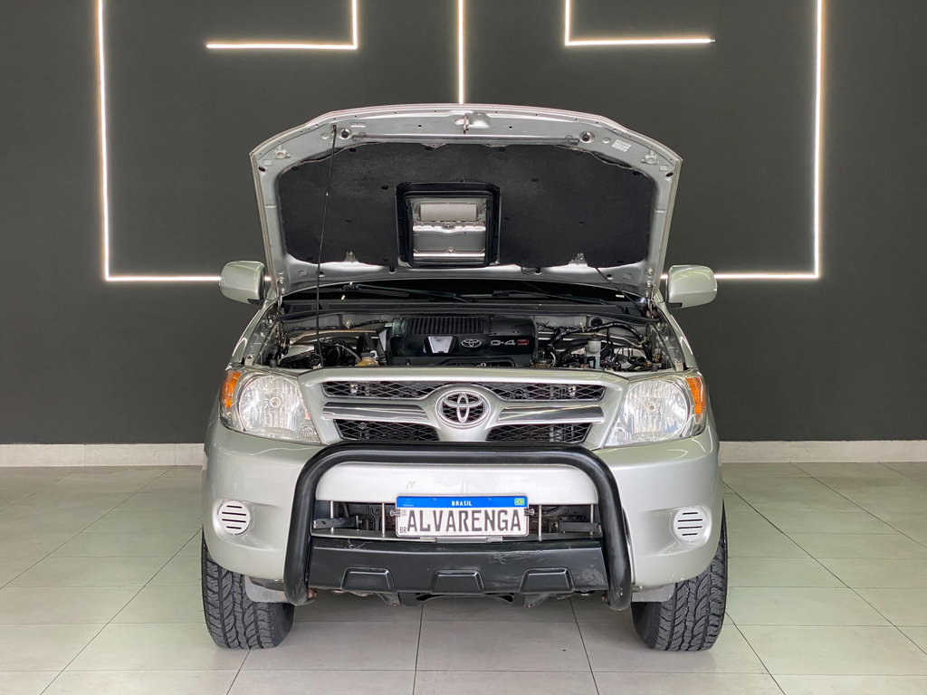 Toyota Hilux Cabine Dupla Prata