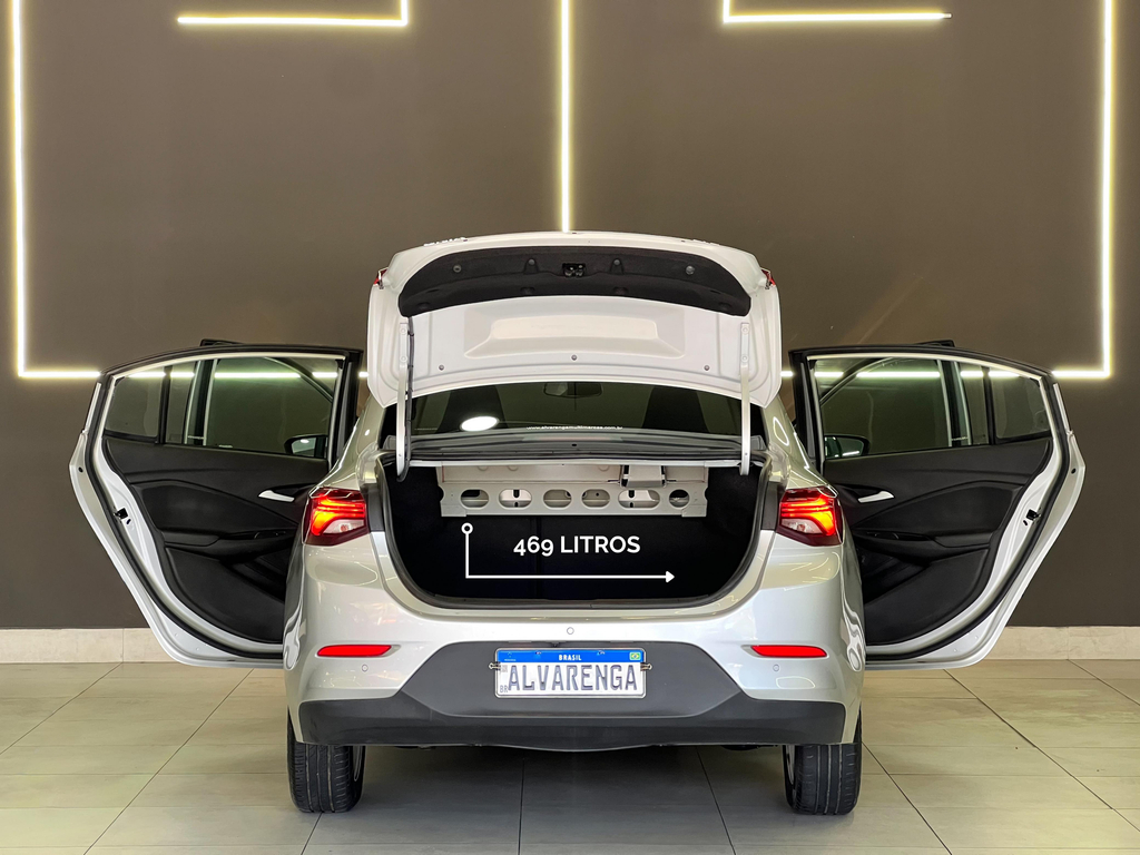 Chevrolet Onix Sedan Prata