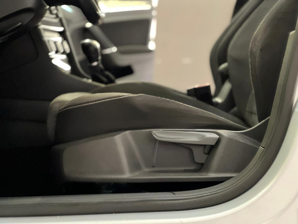 Volkswagen Golf Prata