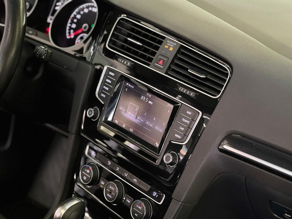 Volkswagen Golf Prata