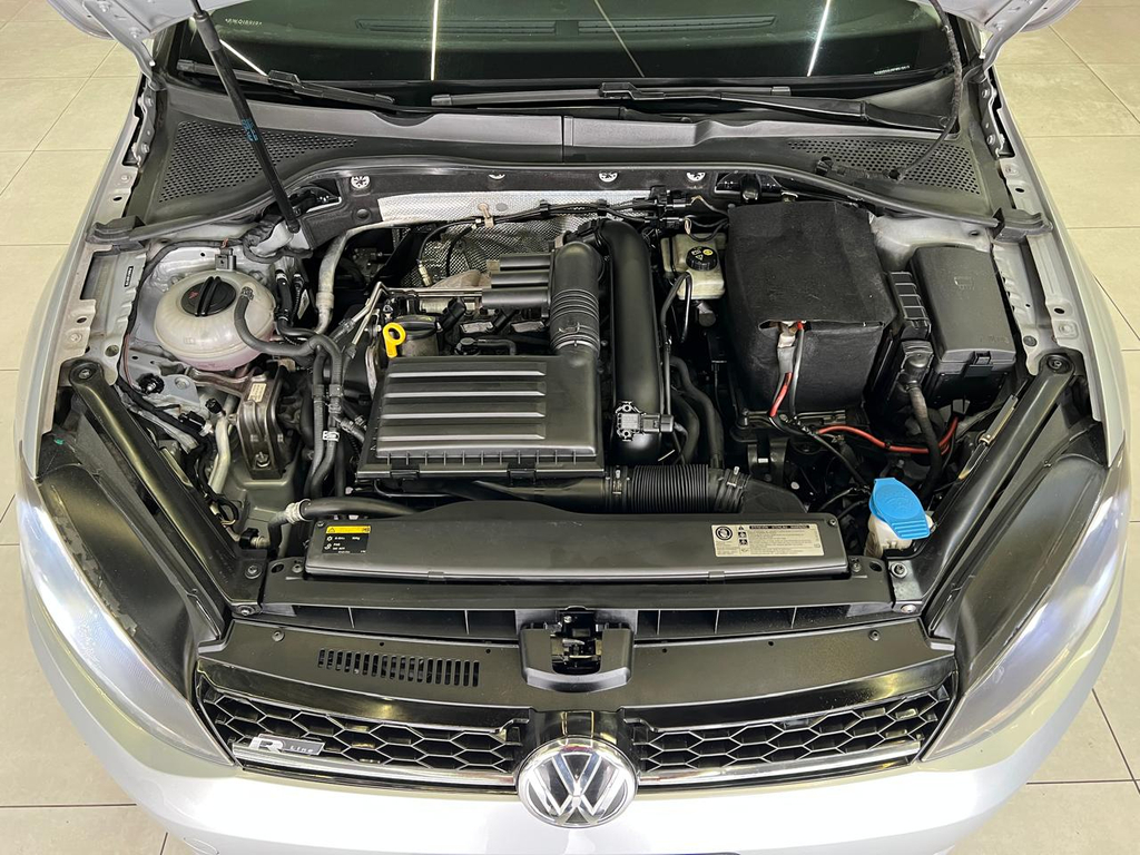 Volkswagen Golf Prata