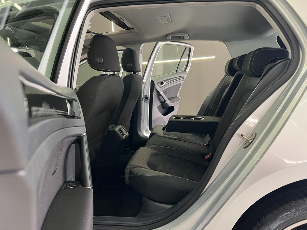 Volkswagen Golf Prata
