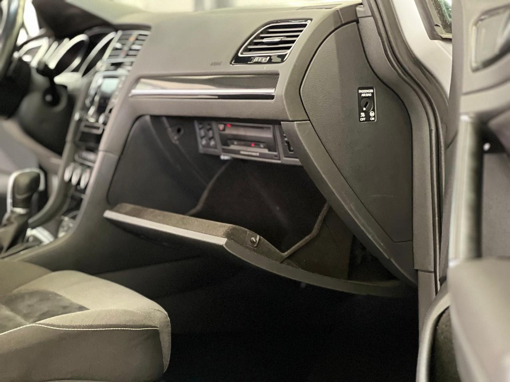Volkswagen Golf Prata