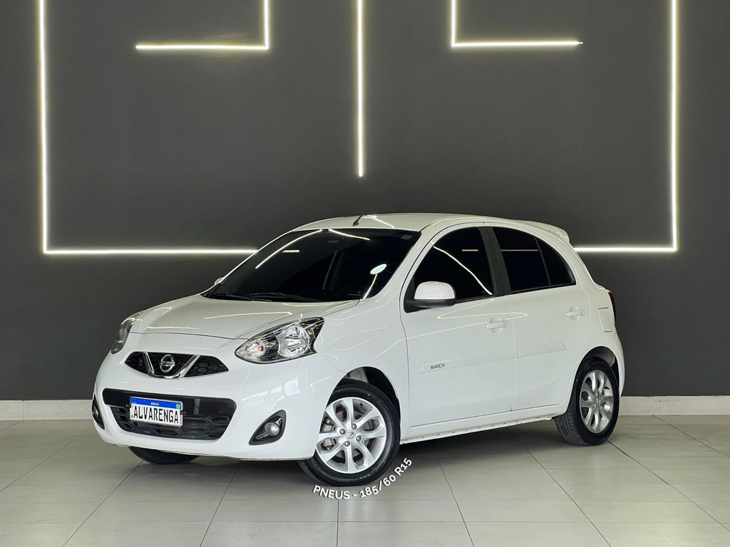 Nissan March Branco