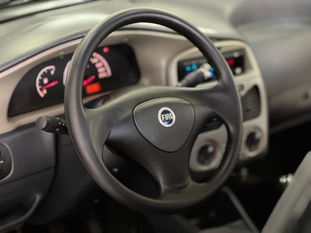 Fiat Siena Preto