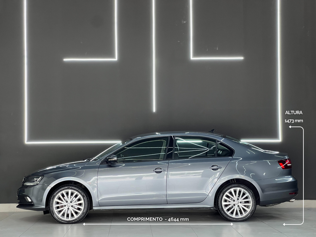 Volkswagen Jetta Cinza