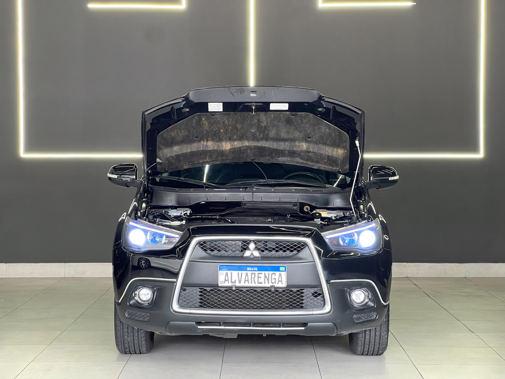 Mitsubishi ASX Preto