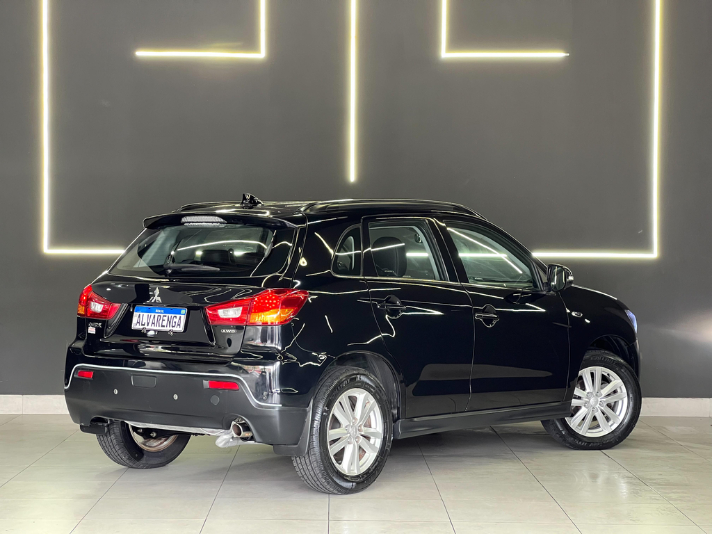 Mitsubishi ASX Preto