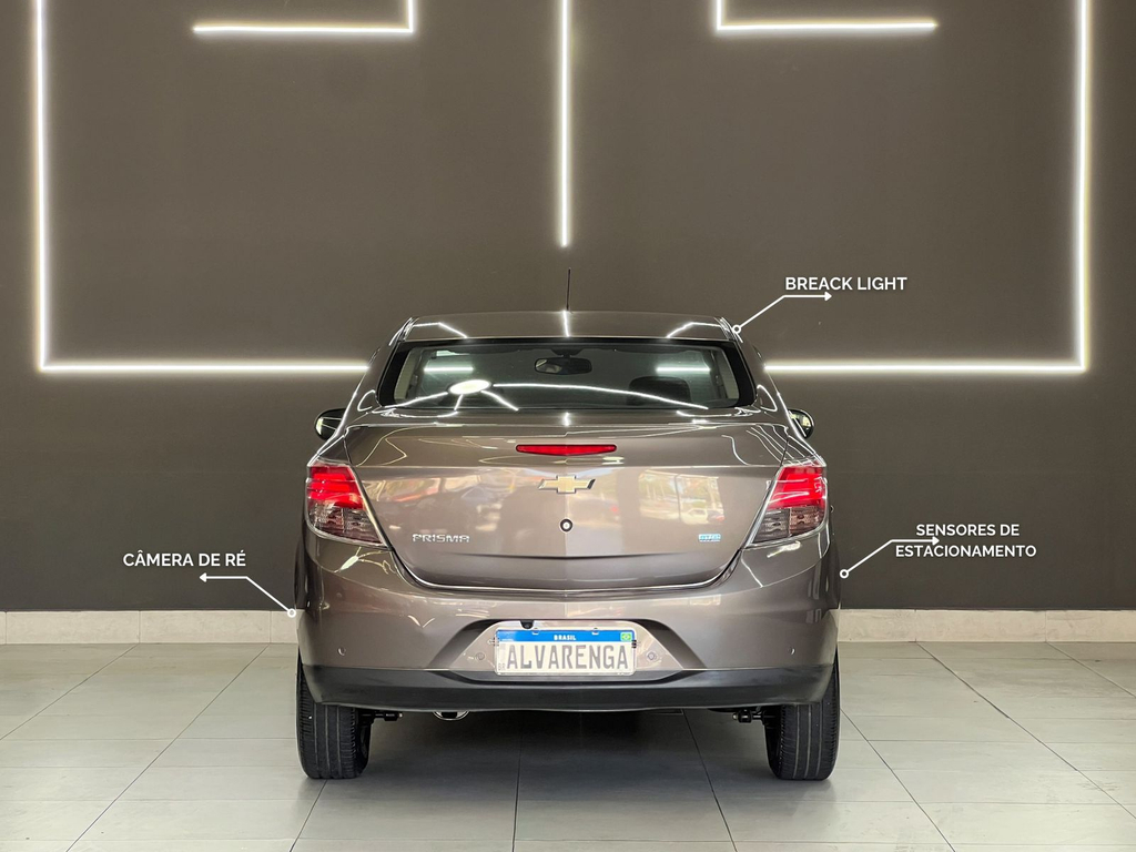 Chevrolet Prisma Cinza