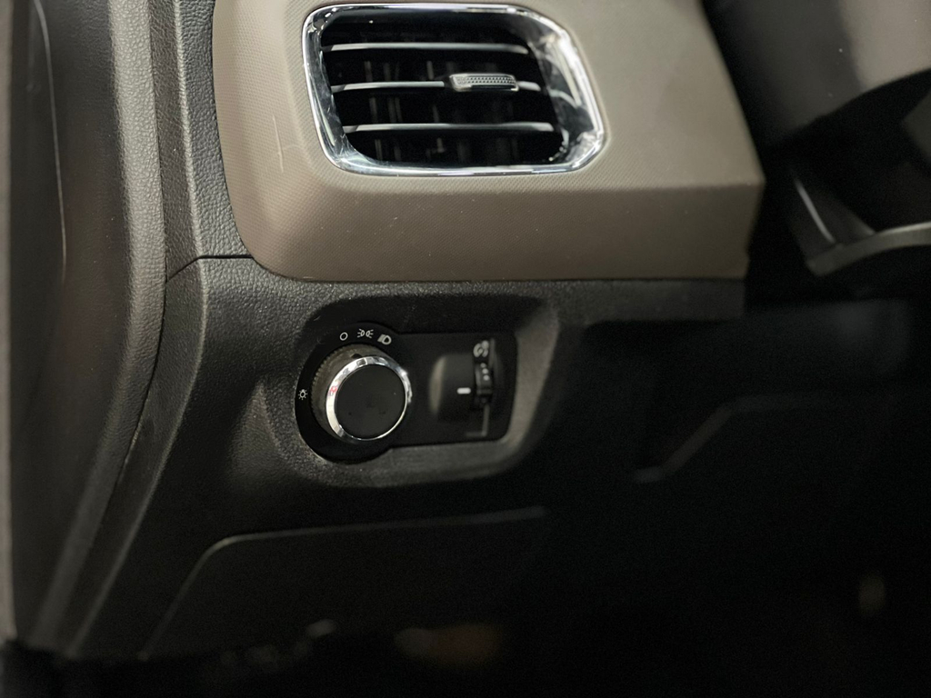 Chevrolet Prisma Cinza
