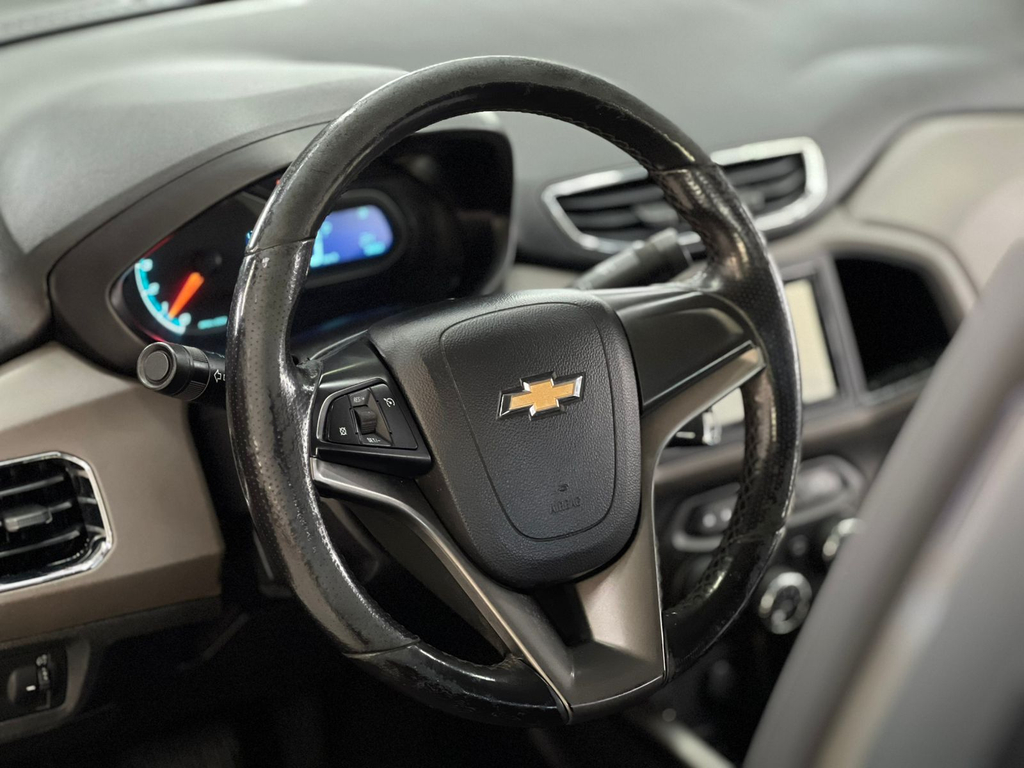 Chevrolet Prisma Cinza