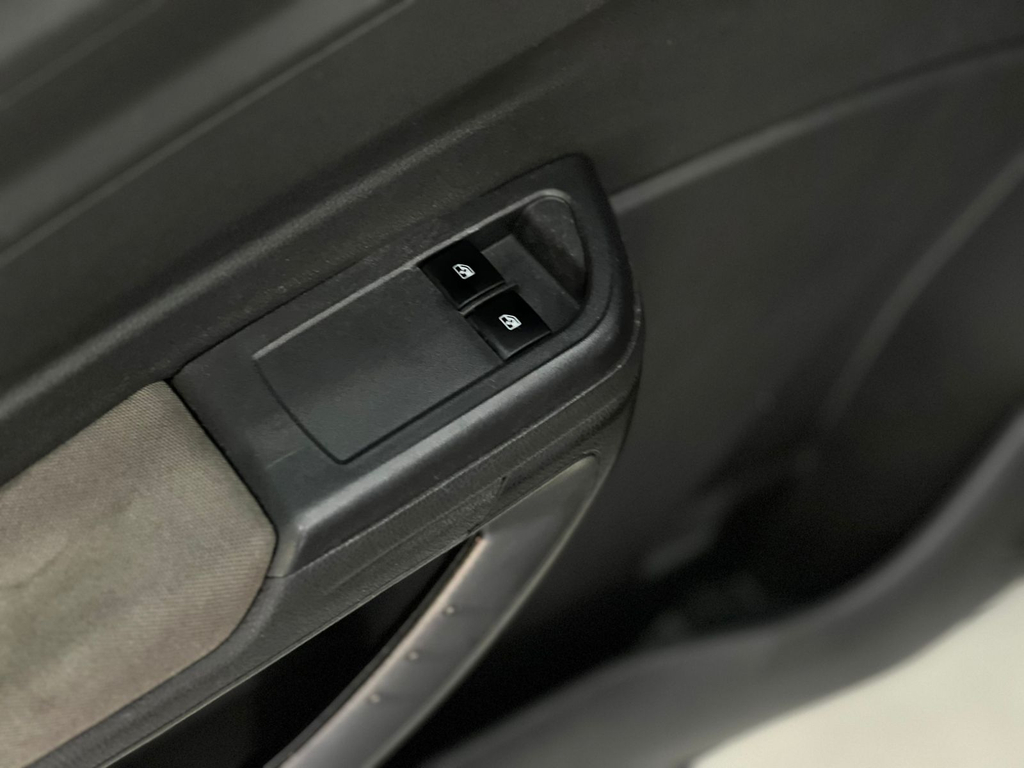 Chevrolet Prisma Cinza