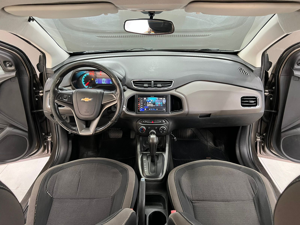 Chevrolet Prisma Cinza