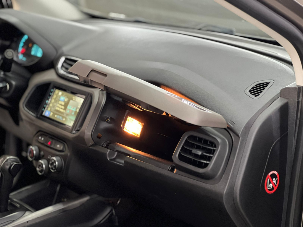 Chevrolet Prisma Cinza