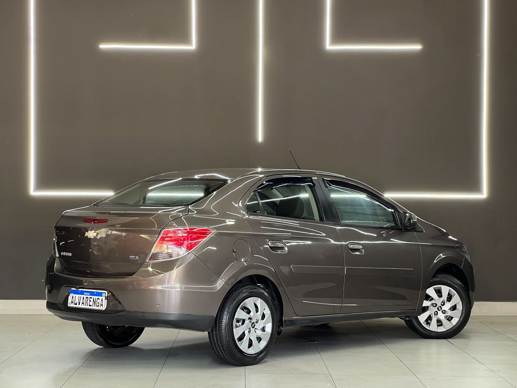 Chevrolet Prisma Cinza