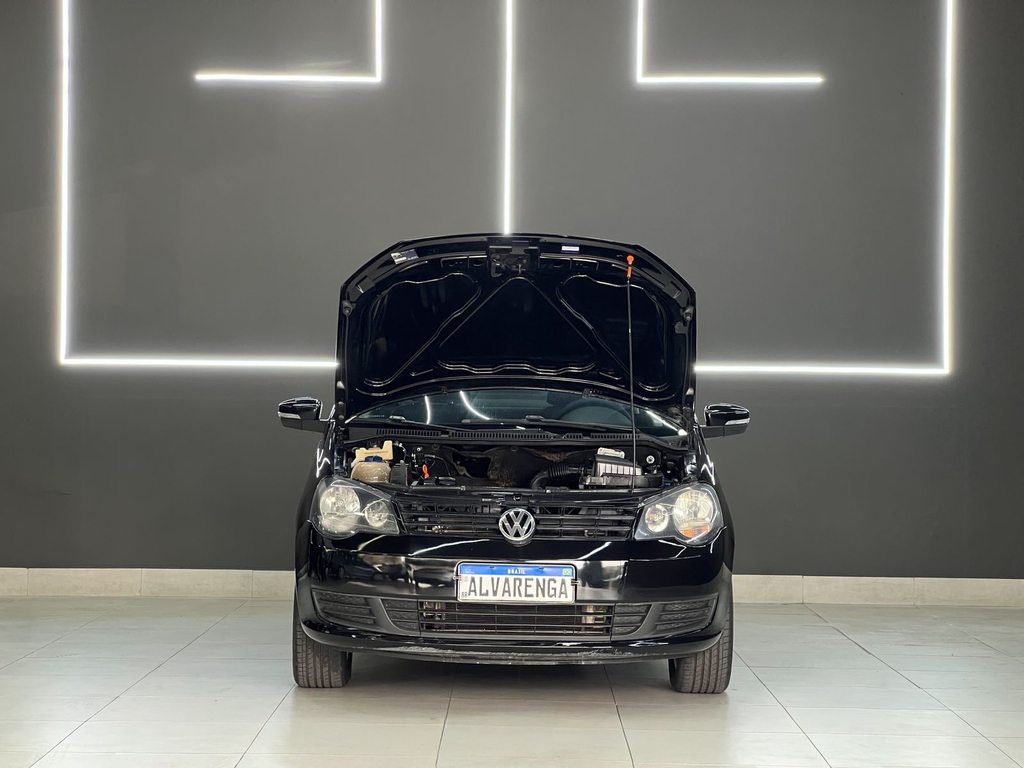 Volkswagen Polo Sedan Preto