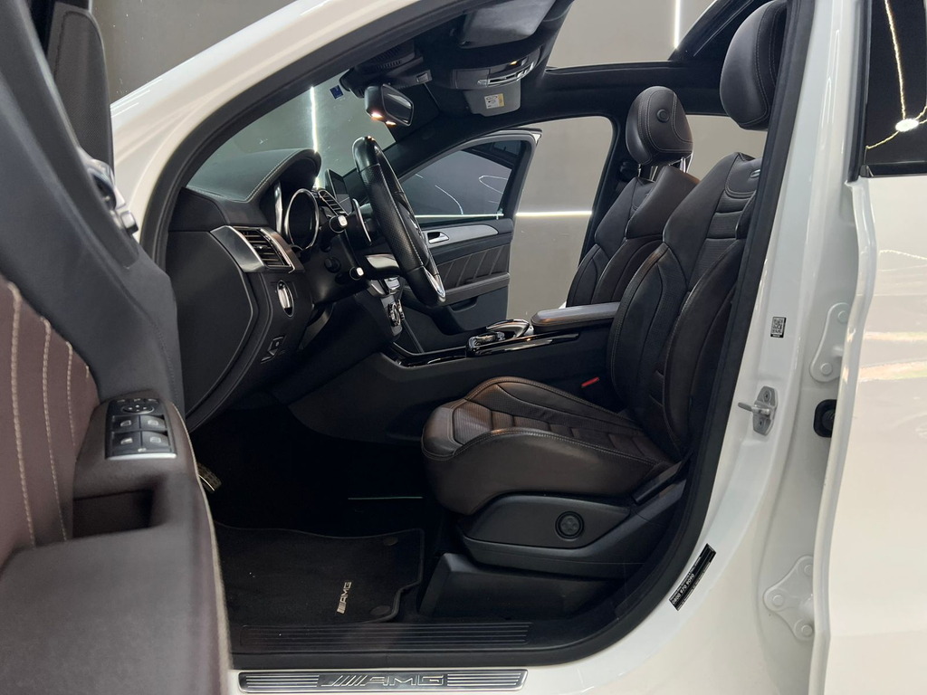 Mercedes Benz GLE-63 Branco