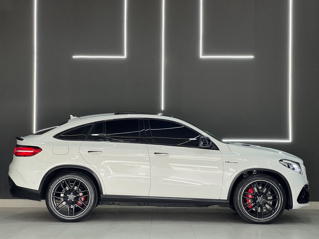 Mercedes Benz GLE-63 Branco