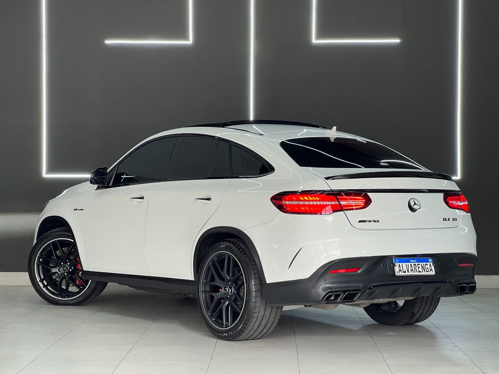 Mercedes Benz GLE-63 Branco