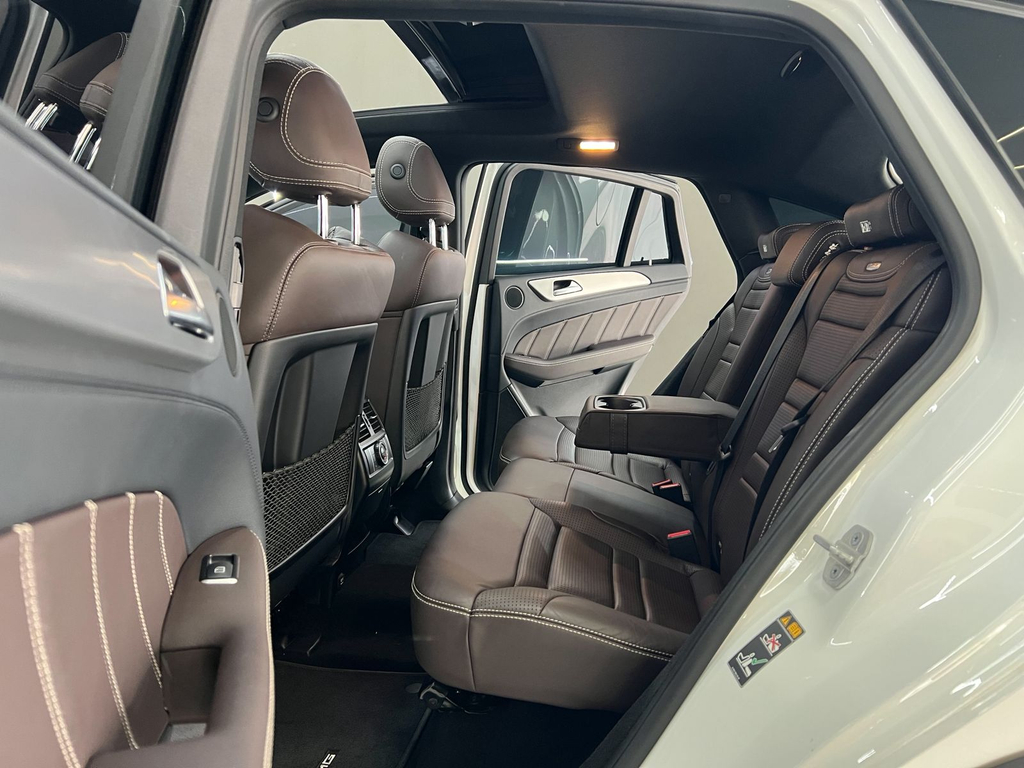 Mercedes Benz GLE-63 Branco