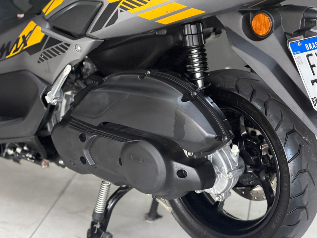 Yamaha NMAX Cinza