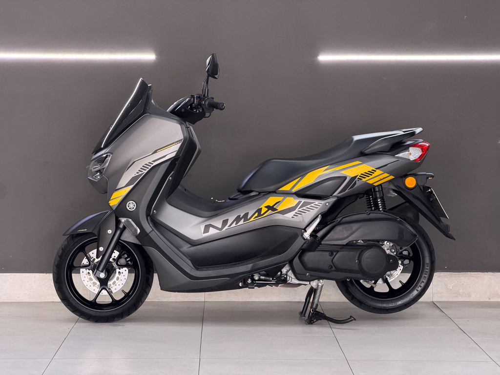 Yamaha NMAX Cinza