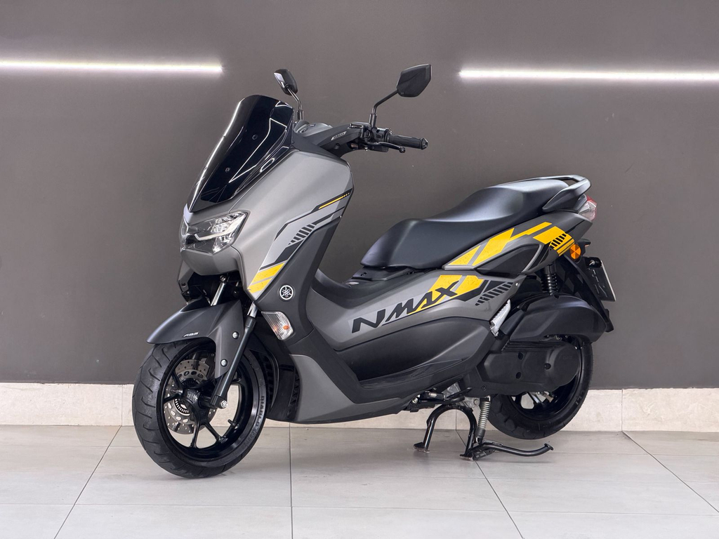 Yamaha NMAX Cinza