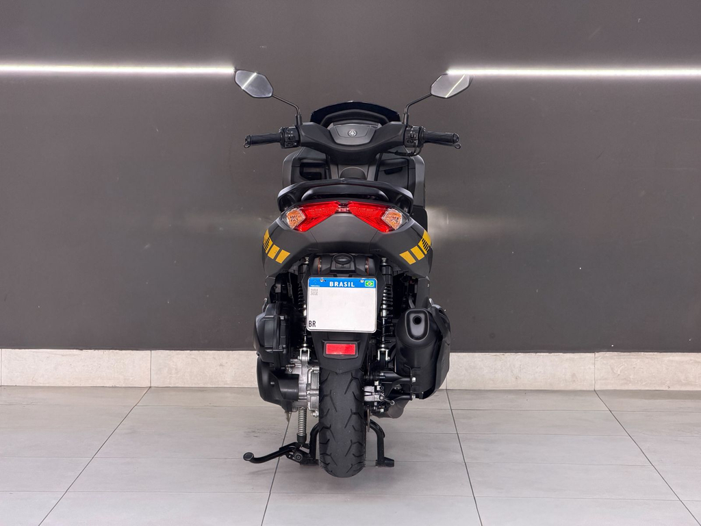 Yamaha NMAX Cinza