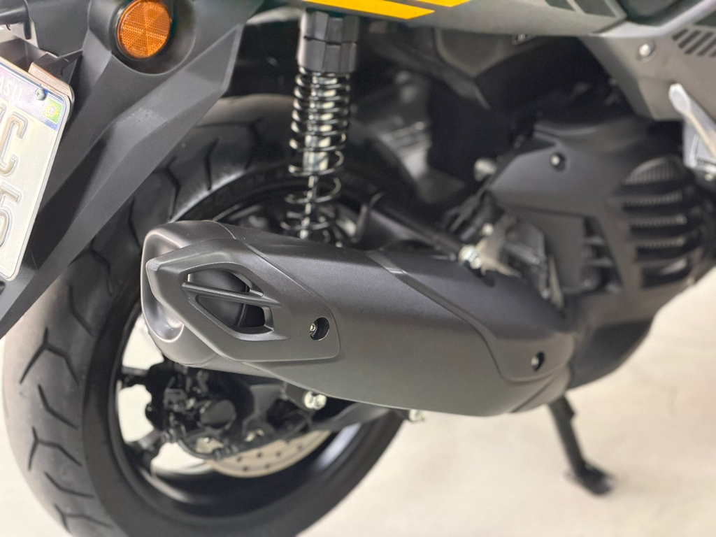 Yamaha NMAX Cinza