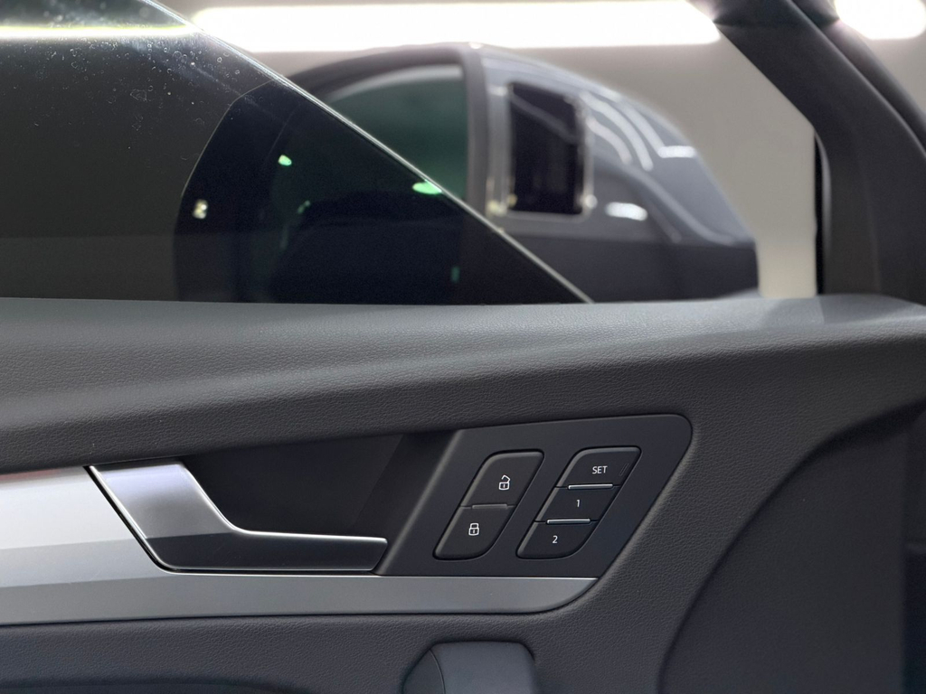 Audi Q5 Cinza