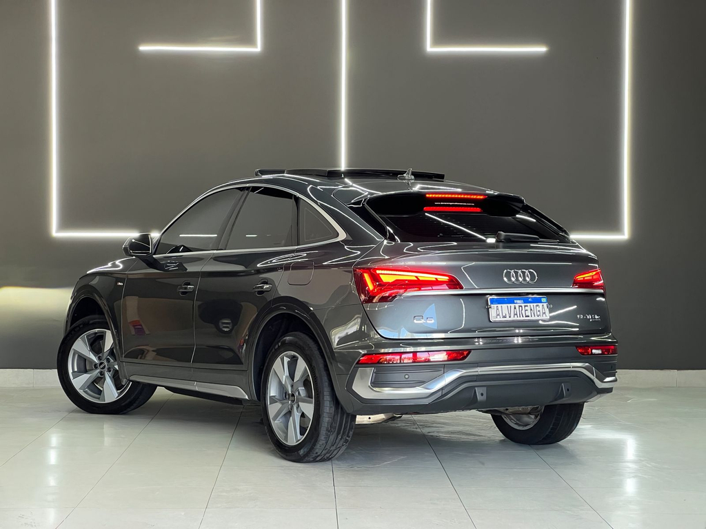 Audi Q5 Cinza