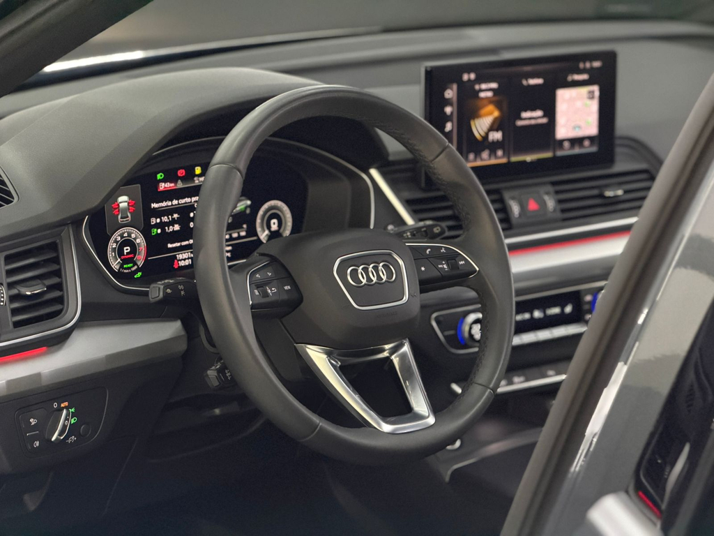 Audi Q5 Cinza
