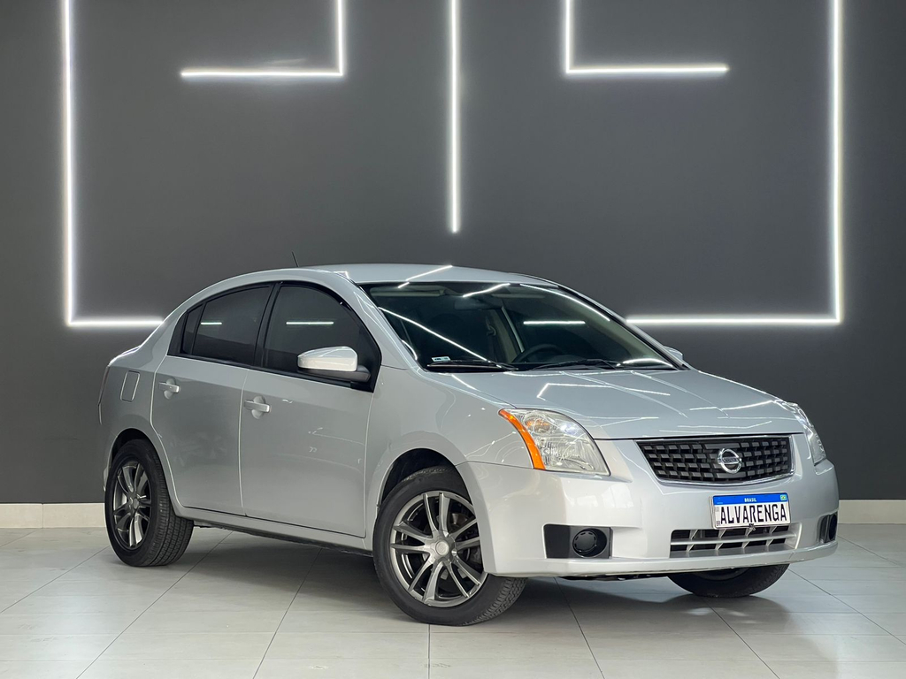Nissan Sentra Prata