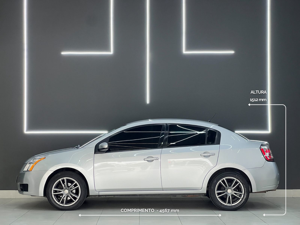 Nissan Sentra Prata