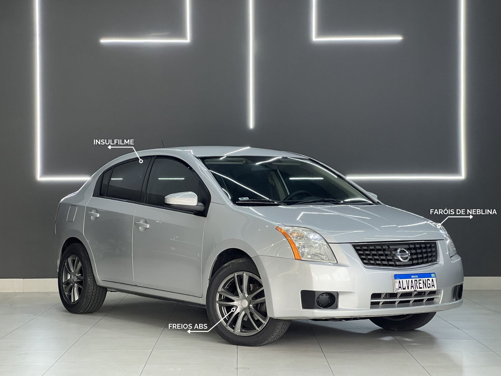 Nissan Sentra Prata