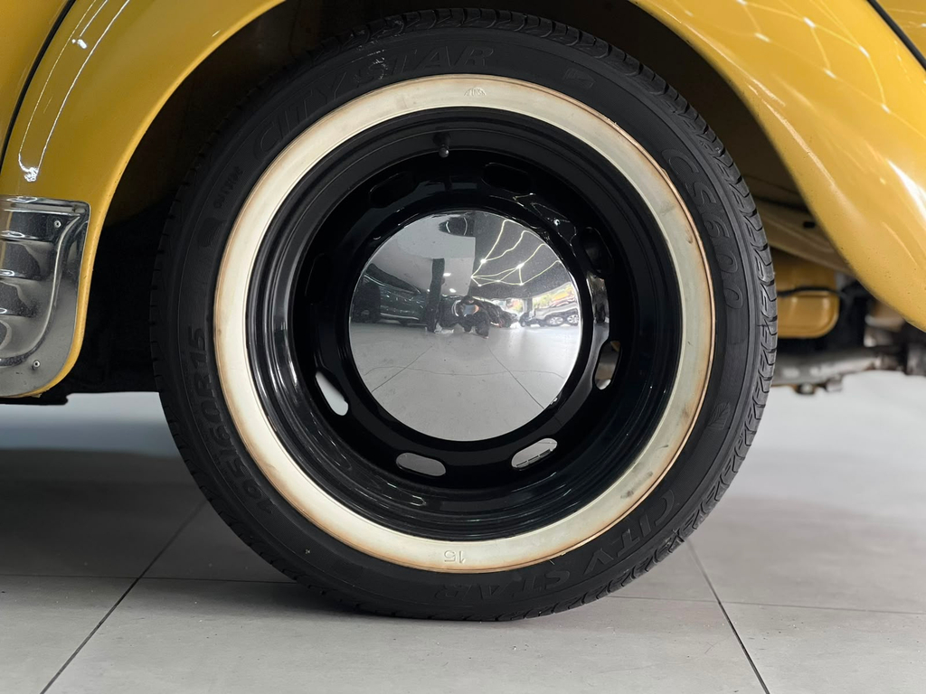 Volkswagen Fusca Amarelo